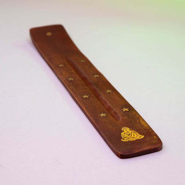 leseni-podstavek-za-disece-palcke