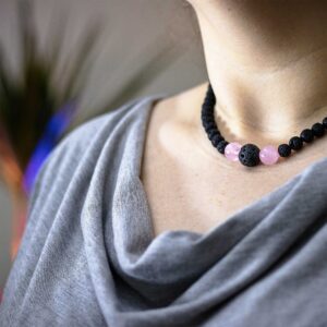 verizica-rozevec-portal8-lava-kamni